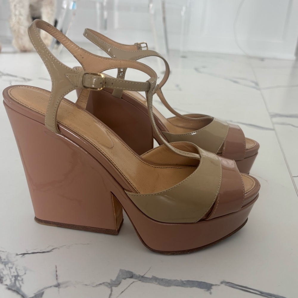 Sergio Rossi Beige and Tan Two-Tone Platform Wedge Sandals | Women’s Size 8